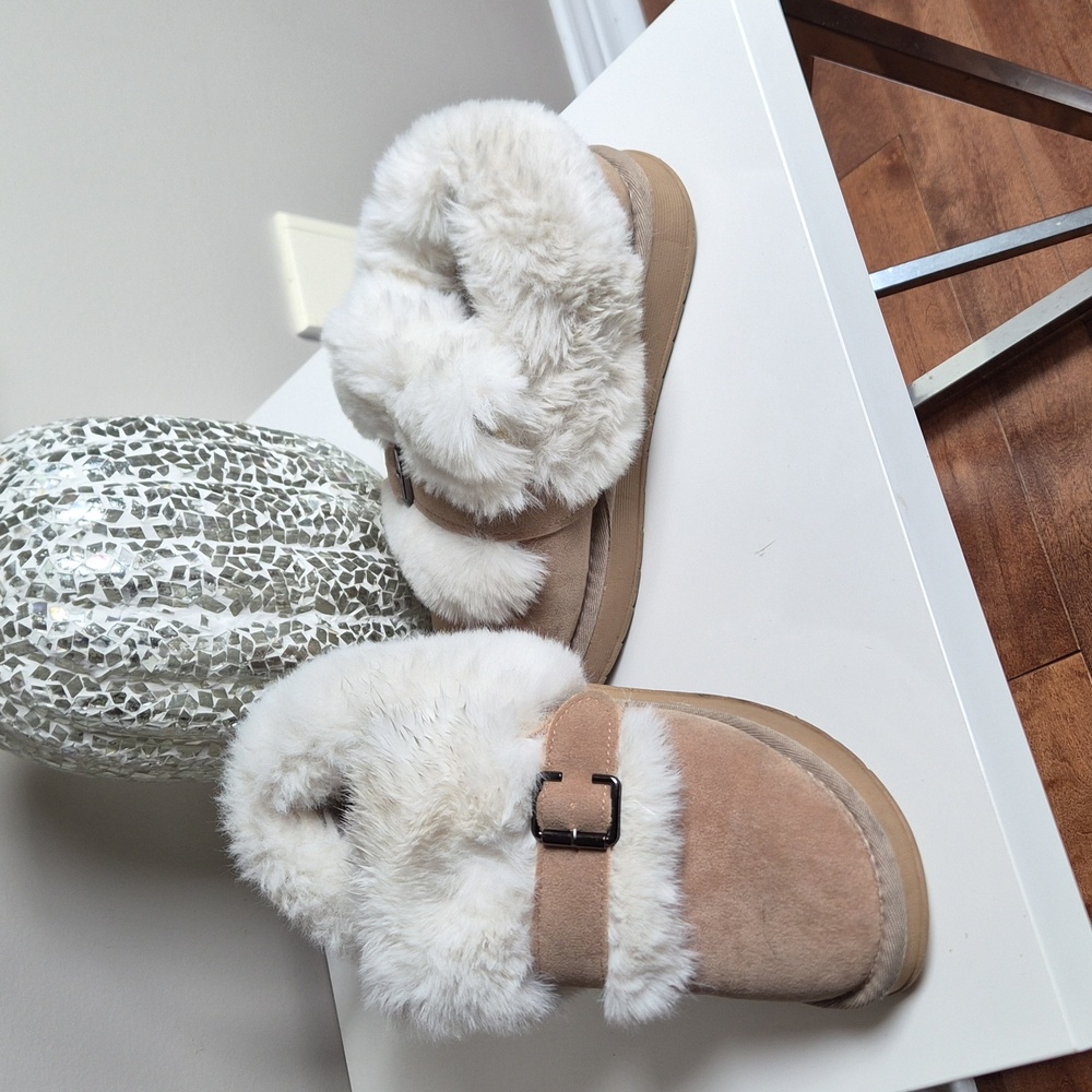 Cozy Faux Fur Tan and Cream Winter Booties